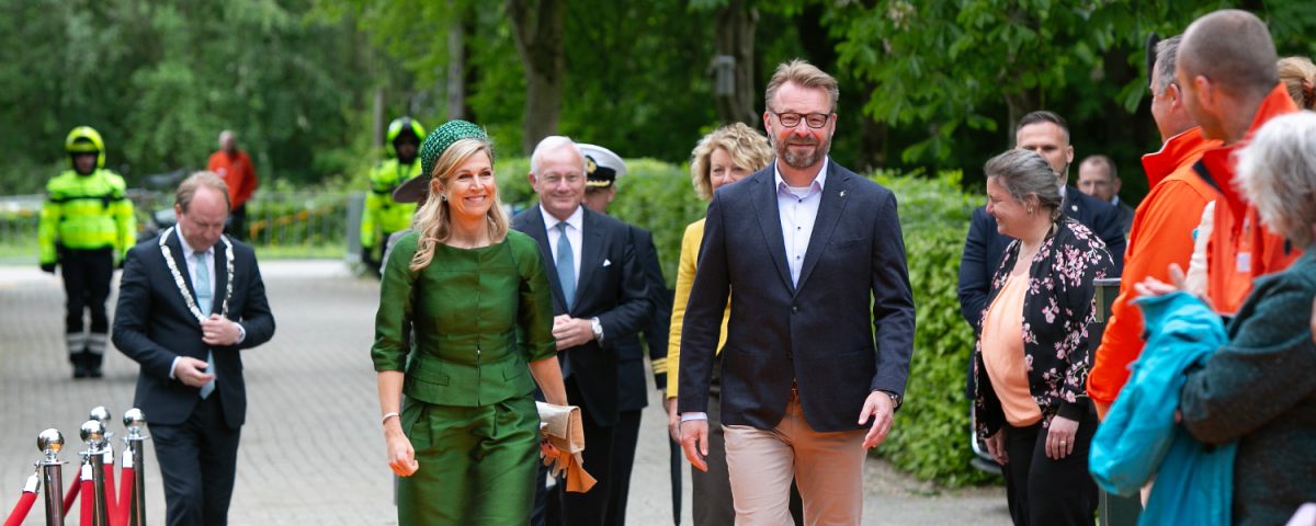 Koningin MAxima opent gebouw